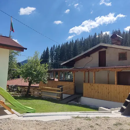 калиновата къща