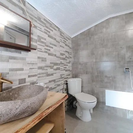 Апартаменты калиновата къща